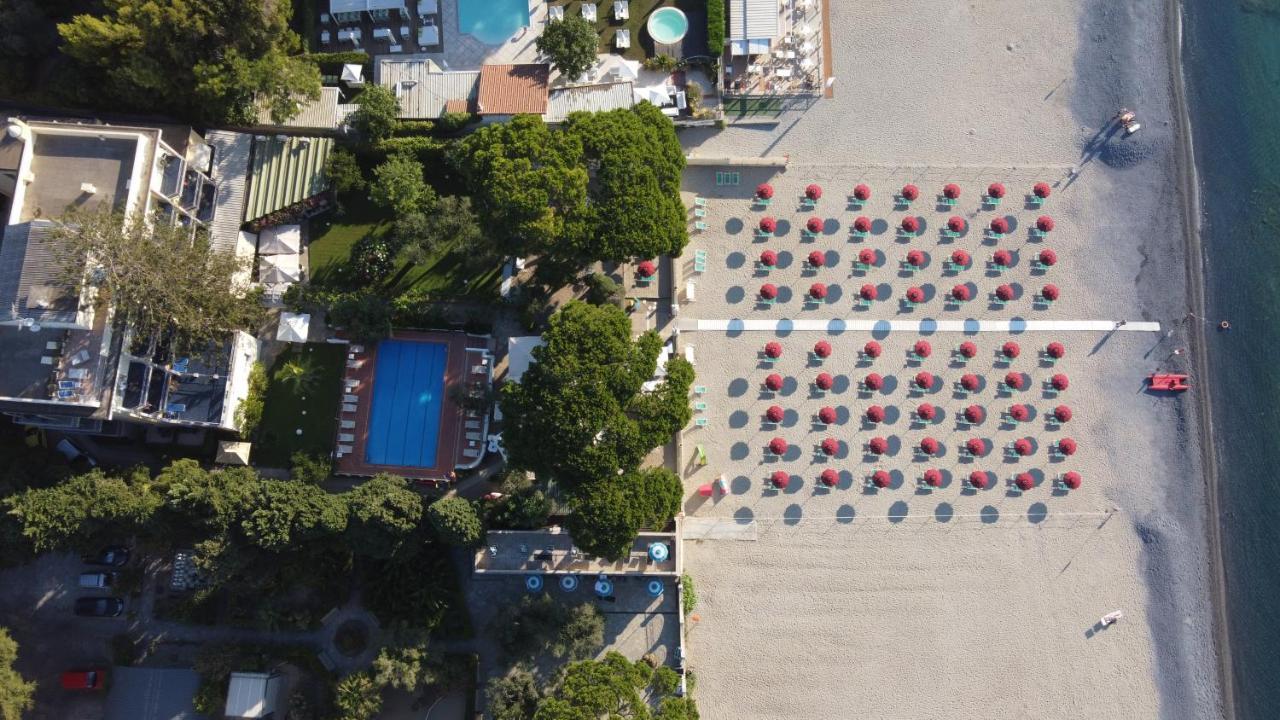 Hotel Eden Park Diano Marina Exterior photo