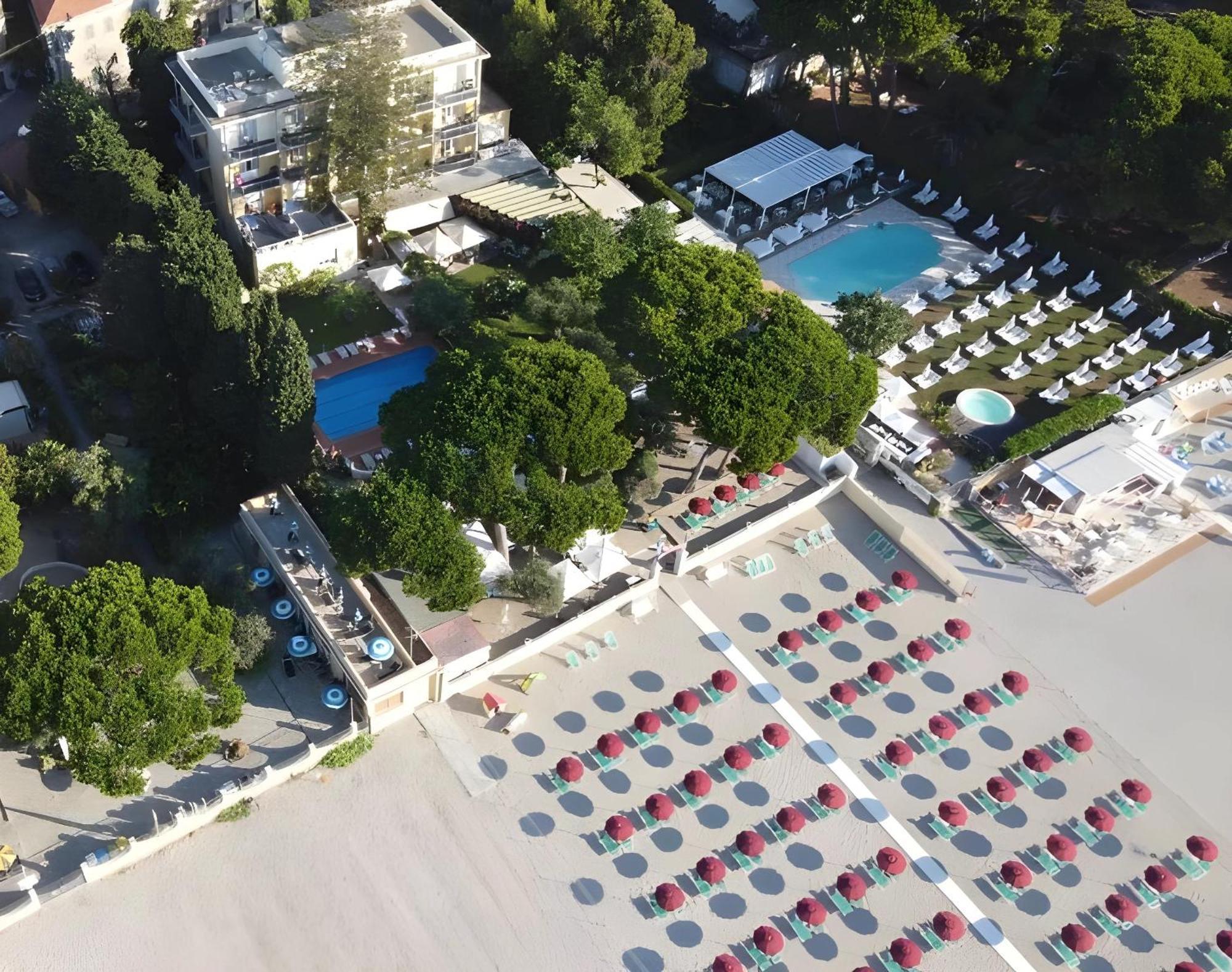 Hotel Eden Park Diano Marina Exterior photo