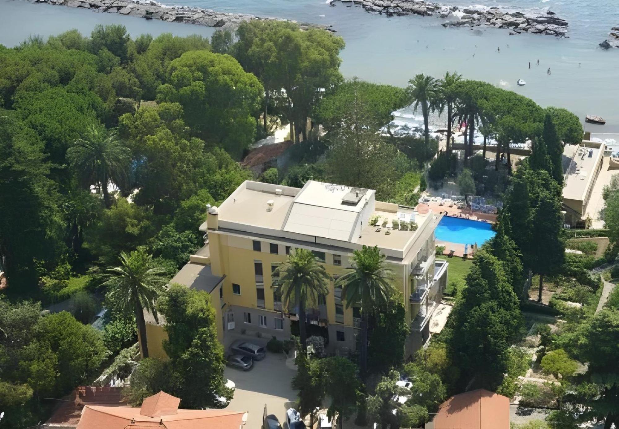 Hotel Eden Park Diano Marina Exterior photo