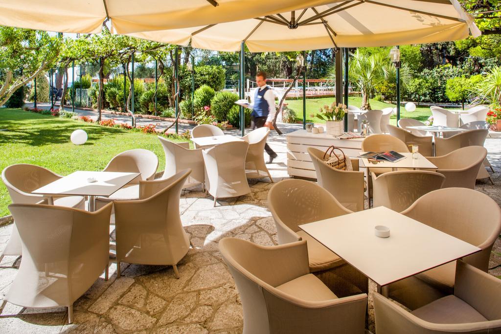 Hotel Eden Park Diano Marina Exterior photo