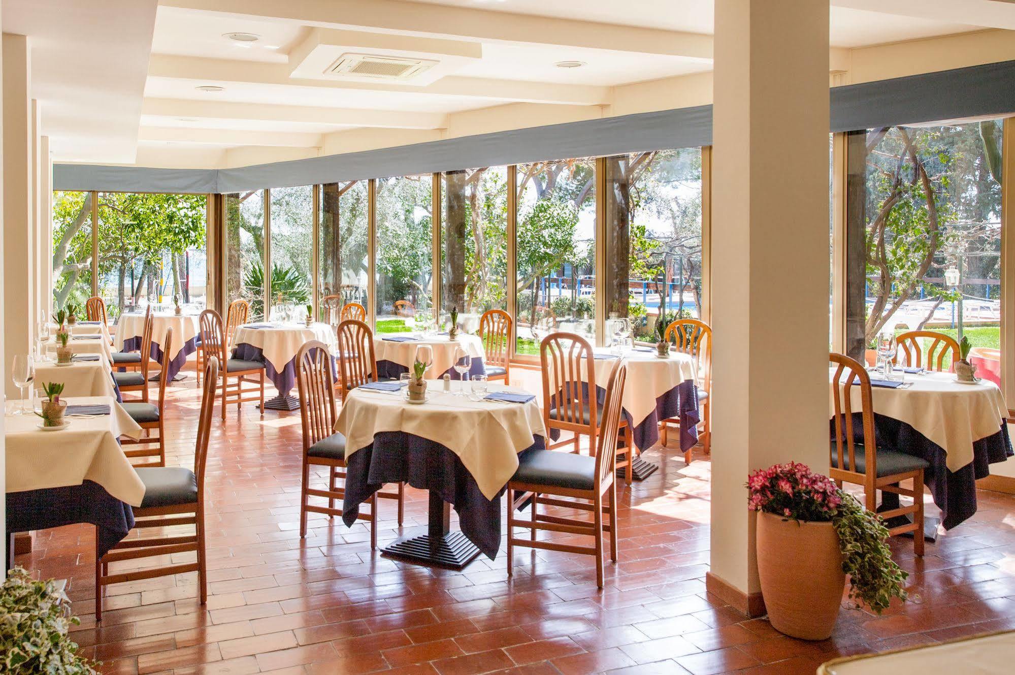 Hotel Eden Park Diano Marina Exterior photo